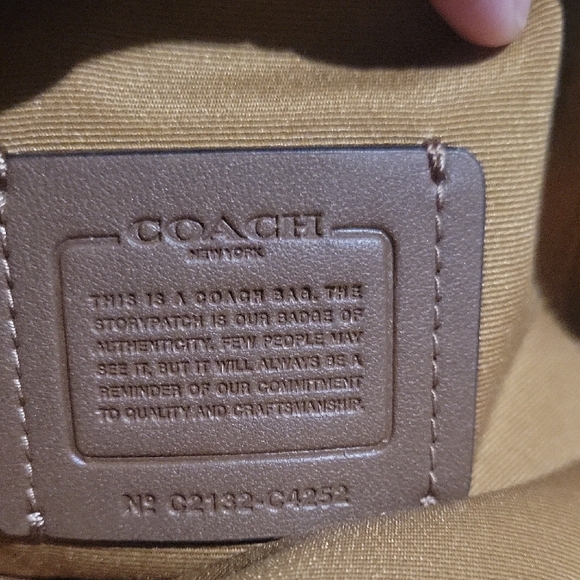 Coach White Floral Women's Bag - Picture 11 of 12